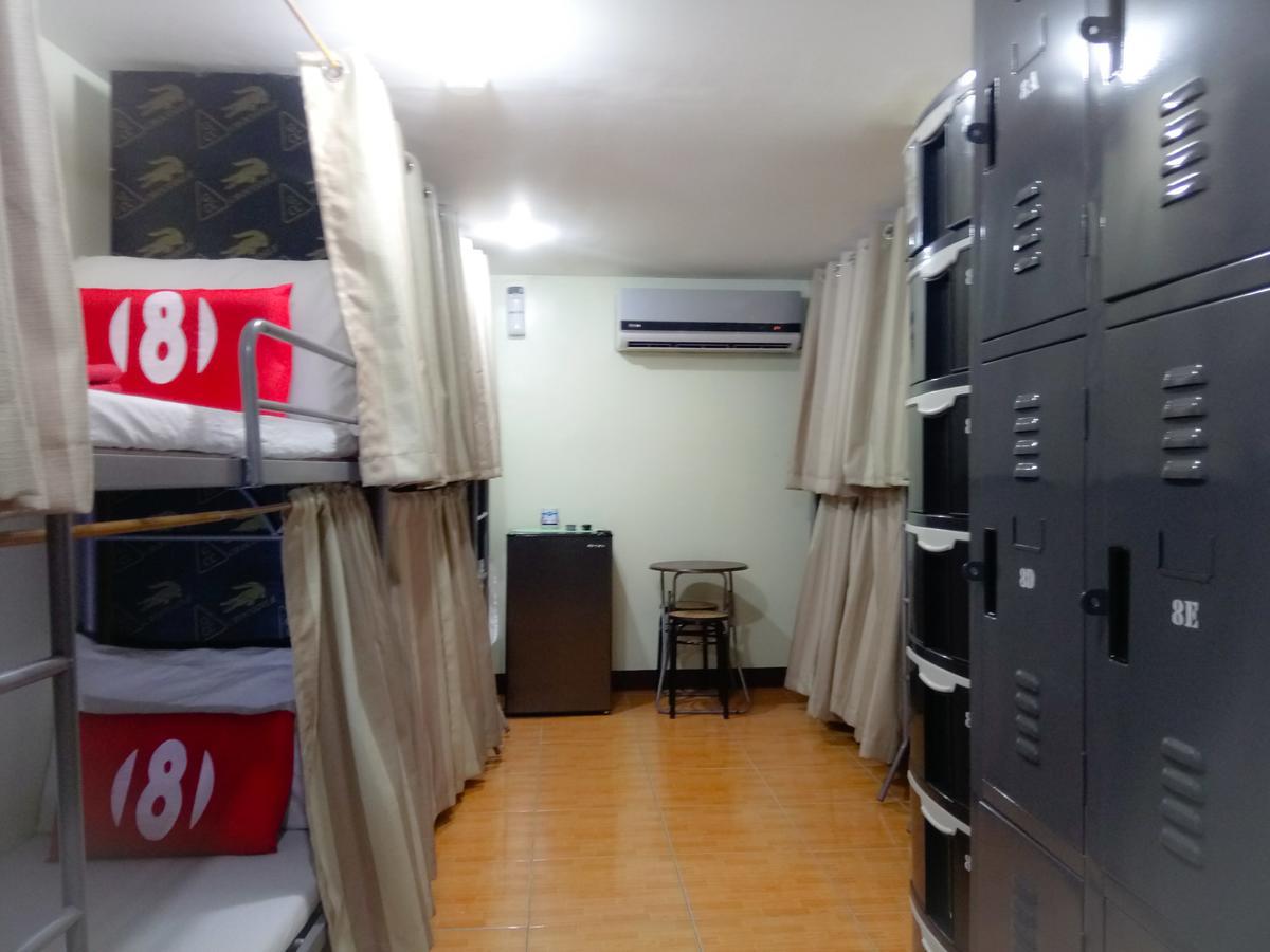 8Hostel Manila Exterior photo