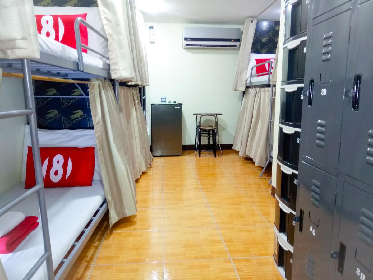 8Hostel Manila Exterior photo
